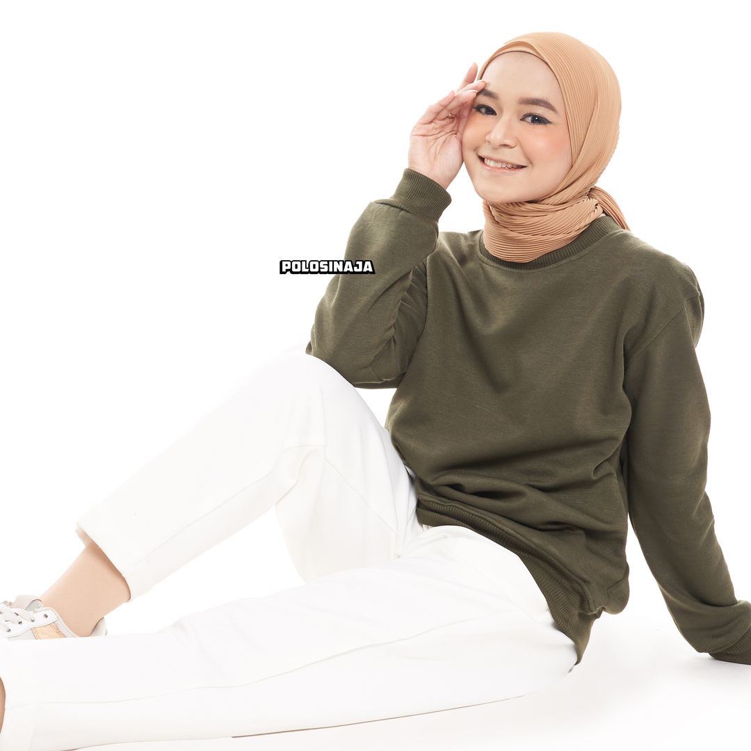 BASIC SWEATER - HIJAU ARMY