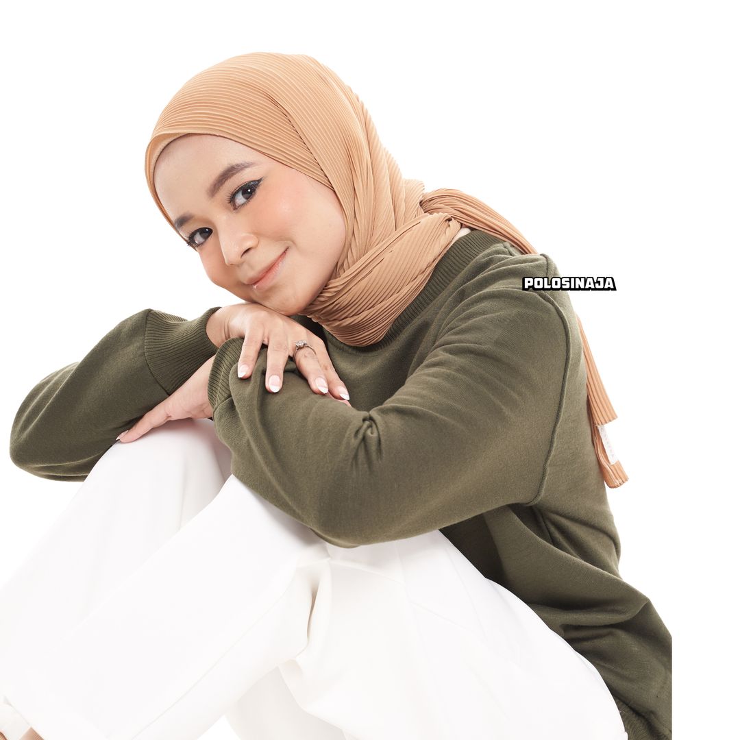 BASIC SWEATER - HIJAU ARMY