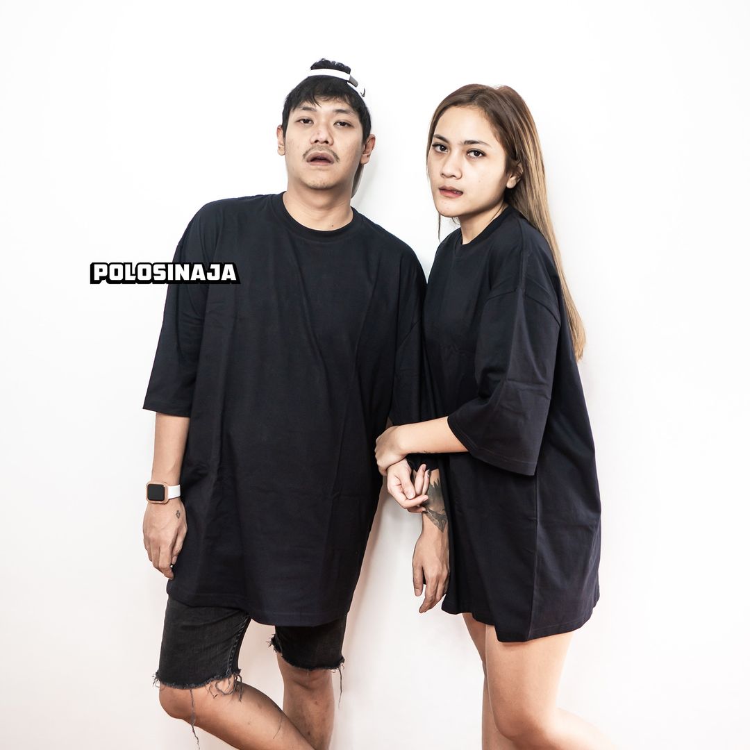 KAOS POLOS OVERSIZE - BLACK