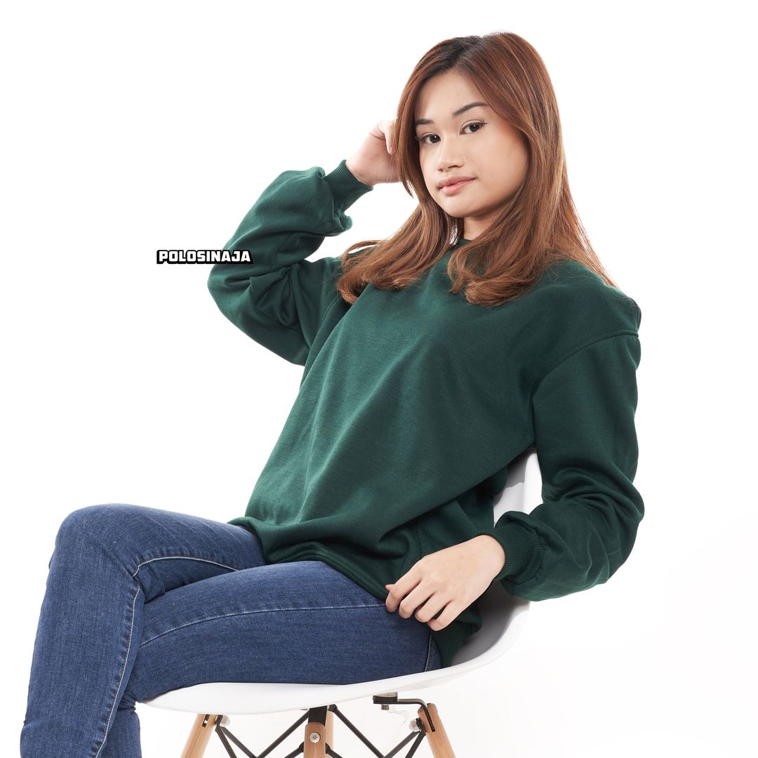 BASIC SWEATER - HIJAU BOTOL