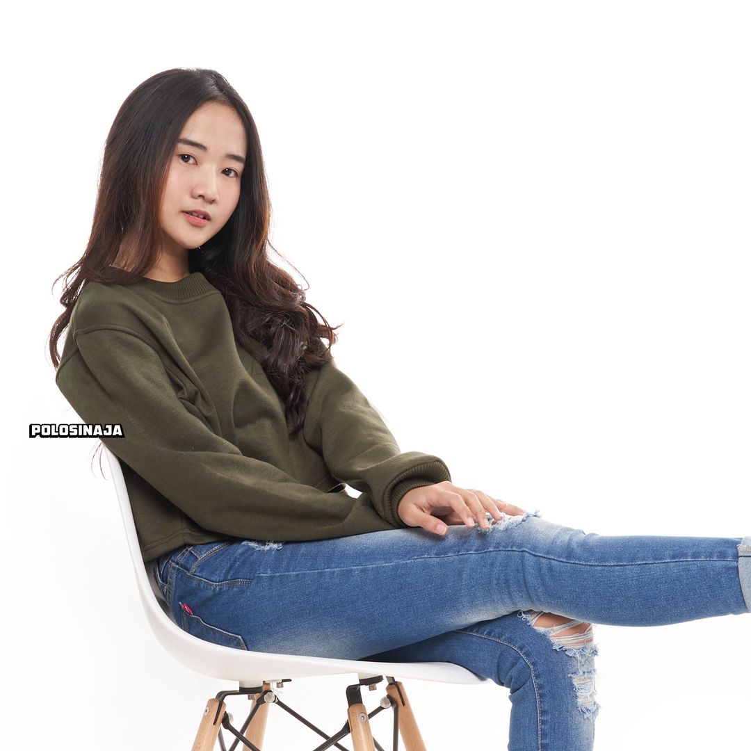 CROP SWEATER - HIJAU ARMY