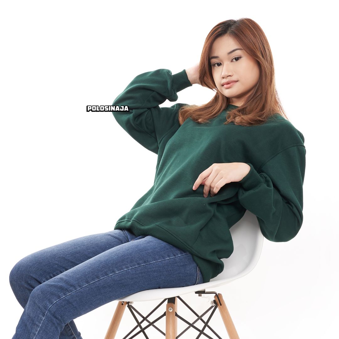 BASIC SWEATER - HIJAU BOTOL