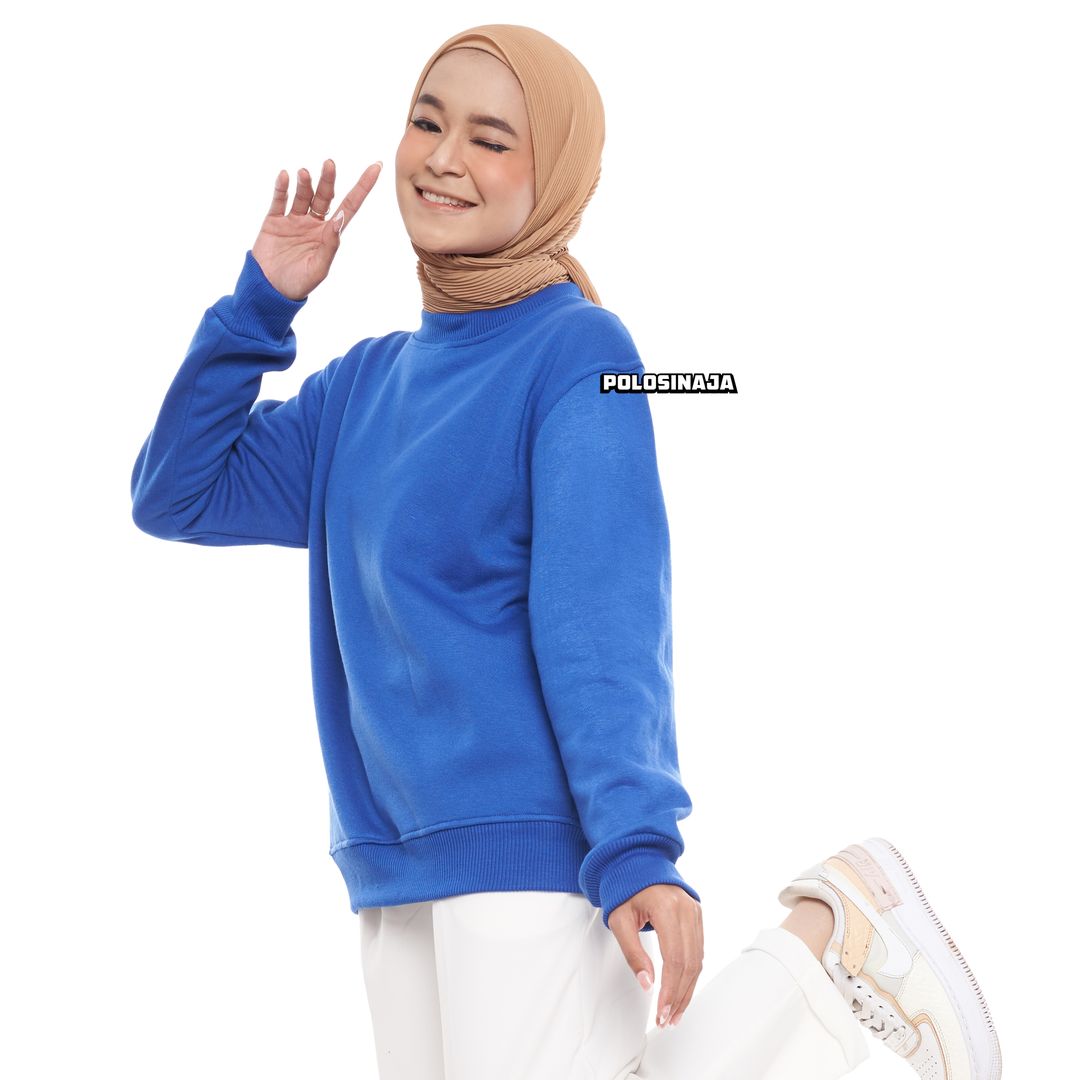 BASIC SWEATER - ELECTRIC BLUE